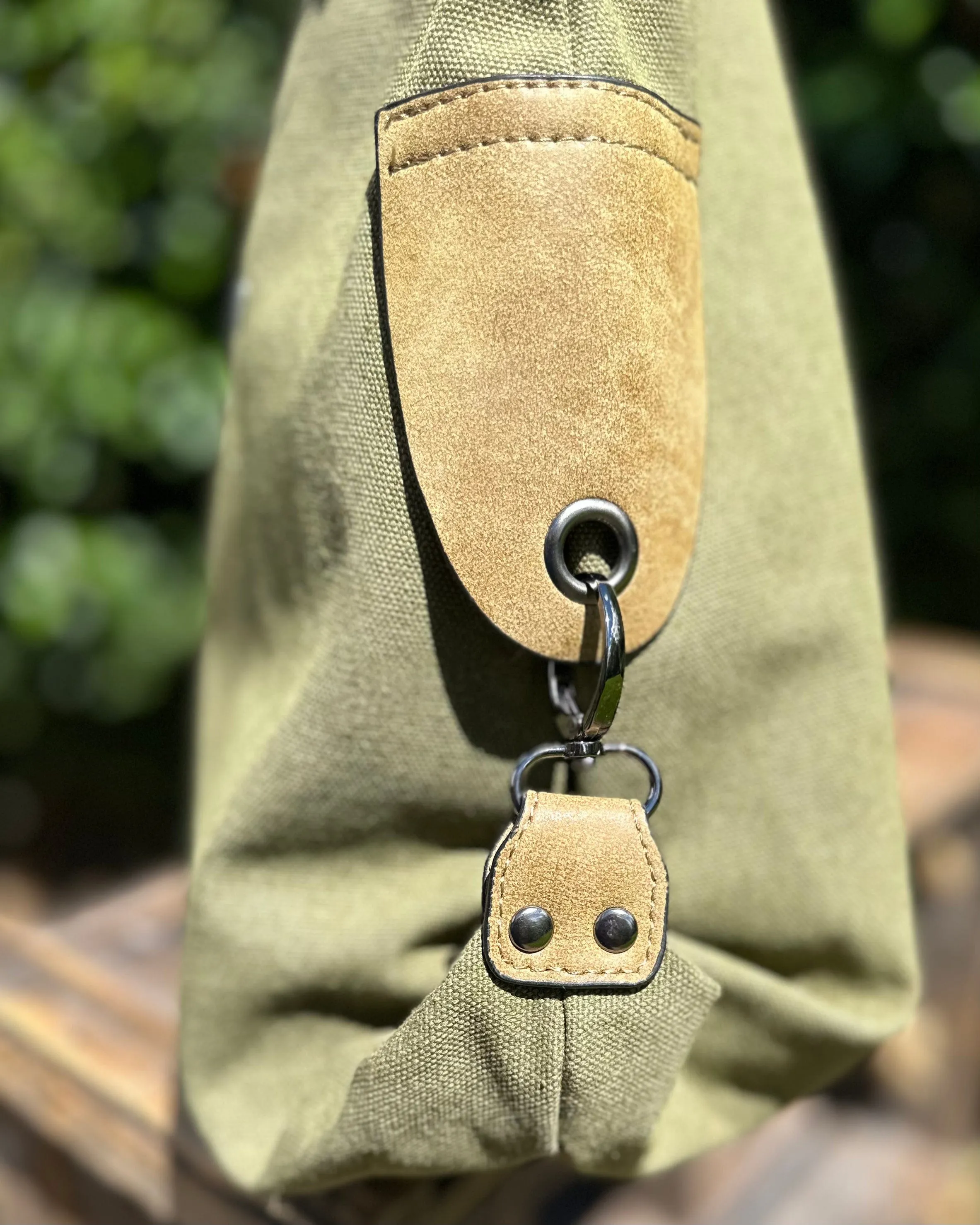 Canvas Star Weekend Bag - Khaki