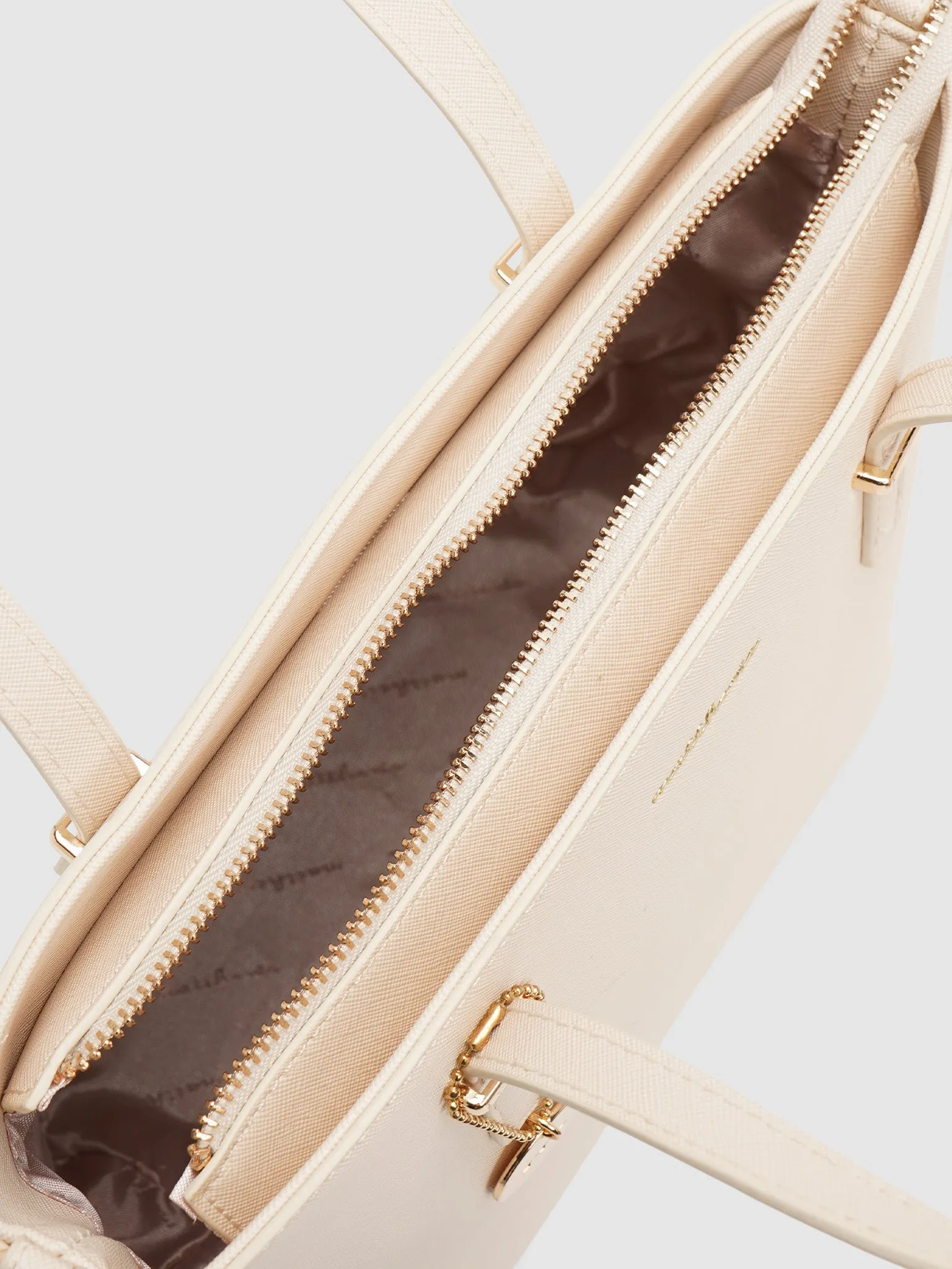 Ivan Shoulder Bag
